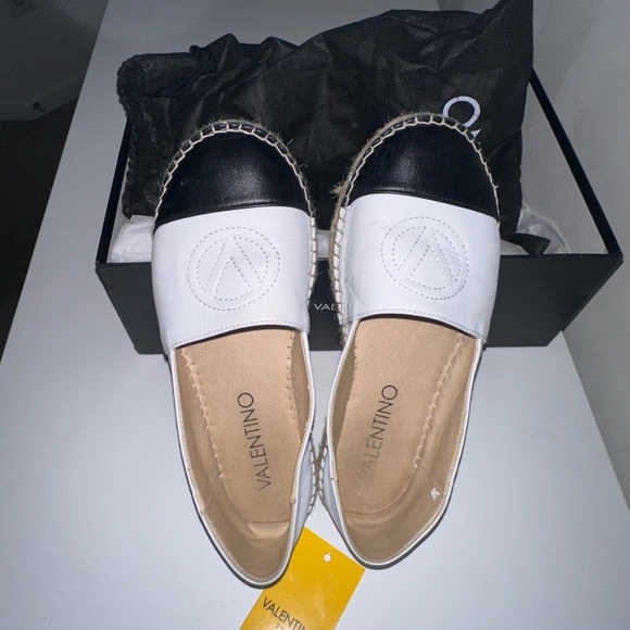 Mario Valentino Espadrilles size 6 pre owned - Picture 1 of 7